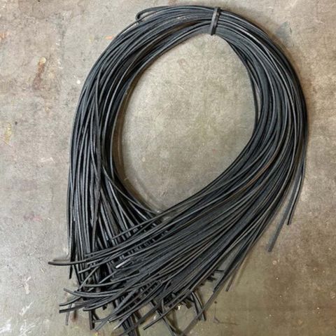 Fløytebånd i sort lær